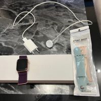 Apple watch 5, снимка 4 - Смарт гривни - 45323675