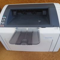 Компактен лазарен принтер HP-1022, снимка 1 - Принтери, копири, скенери - 45444539