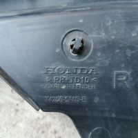 Кора лайсна за преден десен калник за Хонда Сивик 8 , снимка 2 - Части - 45468707