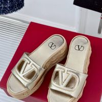 дамски чехли VALENTINO-реплика, снимка 4 - Чехли - 45785807