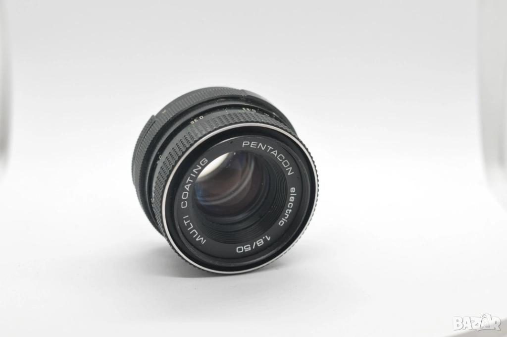 Обектив Pentacon Electric 1.8/50 на резба M42, снимка 1