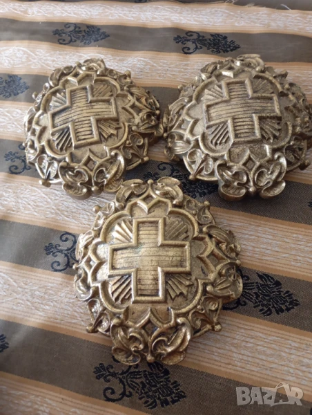 Три бронзови апликации,обкови, снимка 1