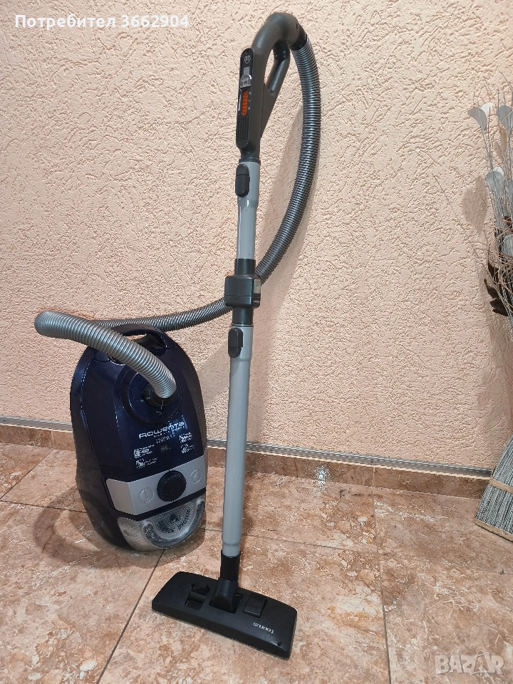 Прахусмокачката Rowena 2200 вата синя с нов мотор без забележки, снимка 1