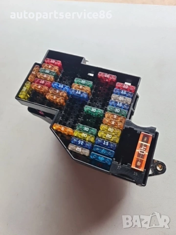 Кутия за предпазители за Volkswagen Touareg 3.0 TDI (2009) 7L0941828B, снимка 3 - Части - 54158787