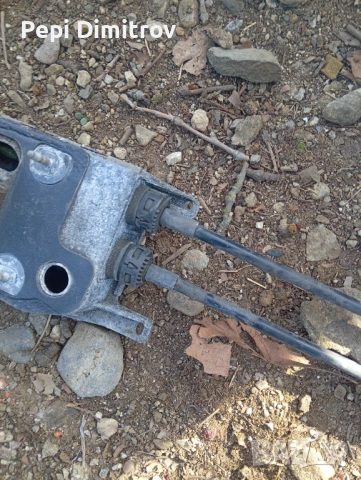 Скоростен лост + жила за Volkswagen Golf V  1KO711091A, снимка 3 - Части - 53776005