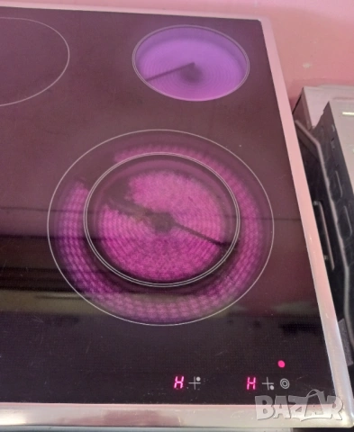 Печка за вграждане с керамичен плот SIEMENS, снимка 13 - Печки, фурни - 53987263