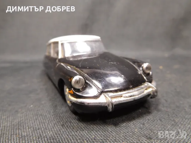 1/43 МЕТАЛНА КОЛИЧКА МАЩАБЕН МОДЕЛ CITROEN DS DEL PRADO, снимка 5 - Колекции - 49713578