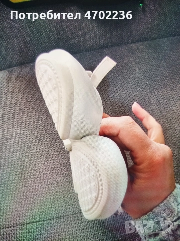 Детски бели обувки пантофки 24/25, снимка 3 - Детски обувки - 53636810