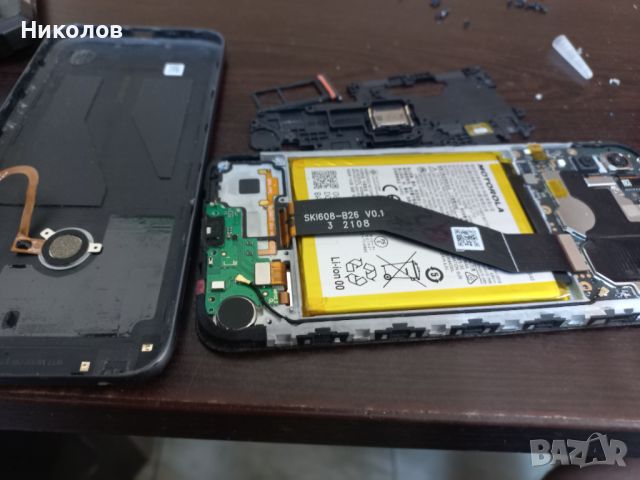 Motorola XT2053-6 Moto E6i на части, снимка 3 - Резервни части за телефони - 46321447