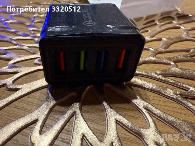 Чисто ново зарядно с 4 USB порта, снимка 3 - Оригинални зарядни - 53058247