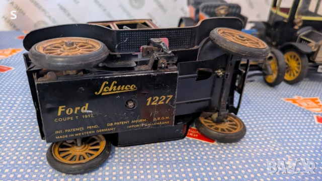 Стари играчки-  Schuco , снимка 4 - Колекции - 53443632