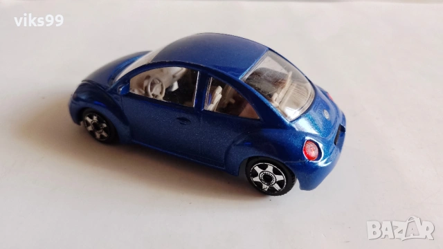 Bburago VOLKSWAGEN New Beetle MADE IN ITALY 1:43, снимка 3 - Колекции - 53096663