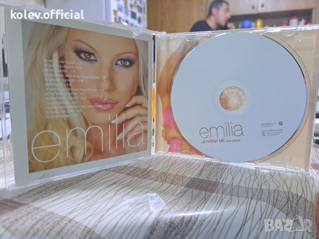 ЕМИЛИЯ-Целувай ме -BEST BALLADS, снимка 3 - CD дискове - 46088978