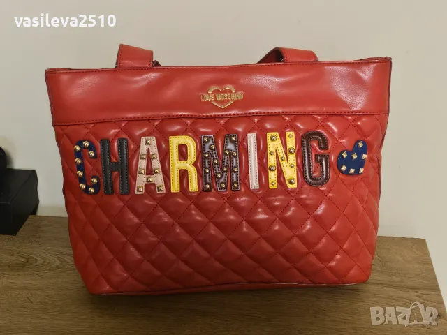 Love Moschino оригинална чанта , снимка 4 - Чанти - 49423775