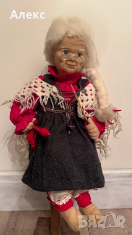 Винтидж, ръчно изработена кукла– Норвегия, 1960г! , снимка 3 - Колекции - 52432325