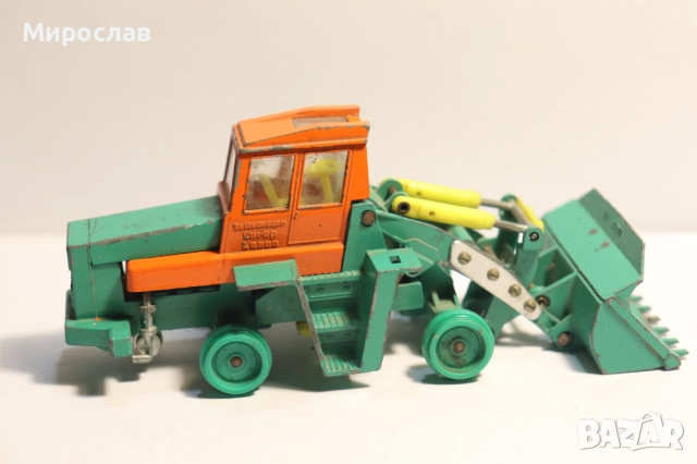 1/55 SIKU ФАДРОМА БУЛДОЗЕР КАМИОН КОЛИЧКА МОДЕЛ, снимка 4 - Колекции - 52892955