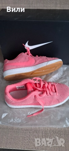 Спортни обувки Nike, снимка 3 - Дамски ежедневни обувки - 51947599