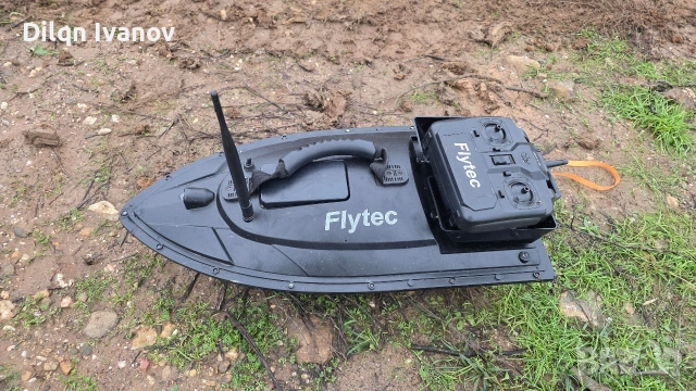 лодка за захранка 