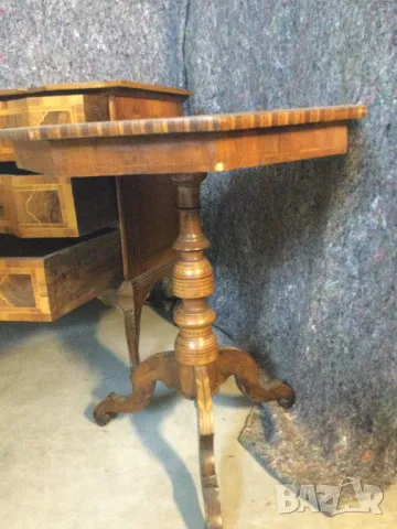 Доста стар скрин и масичка, снимка 2 - Антикварни и старинни предмети - 49728997