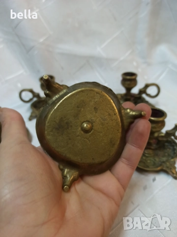 Комплект от 5 бронзови свещника с орнаменти и дръжки ., снимка 9 - Антикварни и старинни предмети - 52503326