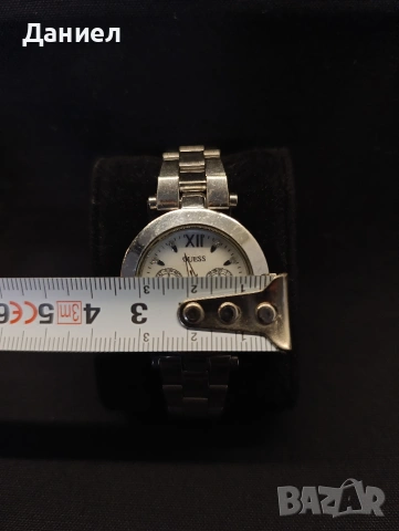Дамски часовник Guess, снимка 3 - Дамски - 53481439