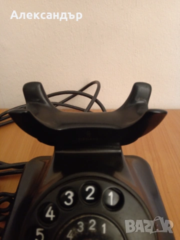 Бакелитов телефон SIEMENS, снимка 3 - Антикварни и старинни предмети - 53136196