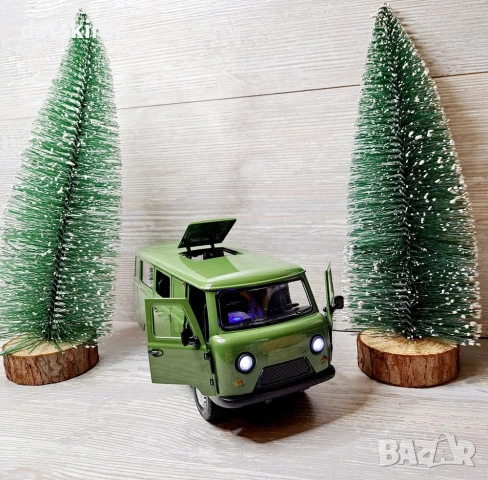 Метален макетен модел УАЗ в мащаб 1:18 , снимка 8 - Колекции - 53941581