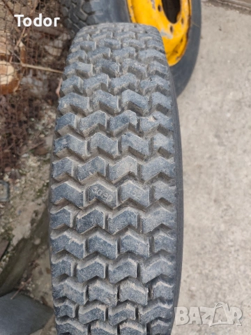 Продавам джанти с гуми 8 R 17.5, снимка 8 - Селскостопанска техника - 53928065