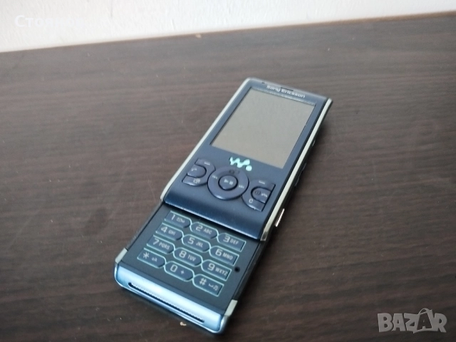 GSM Sony Ericsson W595 Walkman.