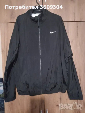 Екип на Nike , снимка 4 - Спортни дрехи, екипи - 49617806