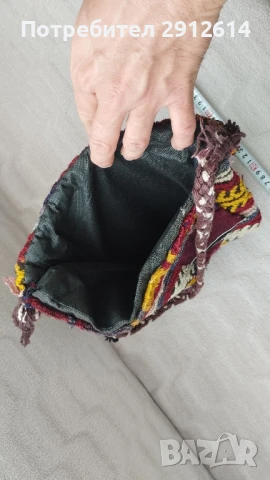 Бродирана торба , снимка 2 - Антикварни и старинни предмети - 51386397
