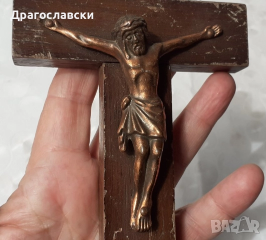 Различни: кръстове - Православен кръст, разпятие, религия, дърво и метал, с рози , снимка 5 - Други ценни предмети - 28872676