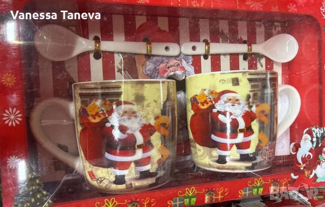 Подаръчен комплект за двама, 2 броя коледни чаши с 2 лъжички.