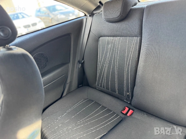 Продавам Opel Corsa D 2007г. Газ-Бензин, снимка 9 - Автомобили и джипове - 53926629