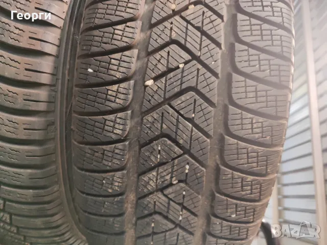 2бр.зимни гуми 235/55/18 Pirelli, снимка 1 - Гуми и джанти - 48629848