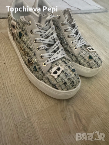 Сникерси Карл Лагерфийлд , снимка 3 - Маратонки - 51659046