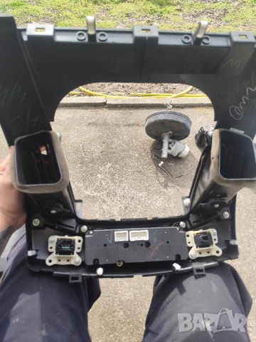 Централен Панел -Mitsubishi L200-2.5dci-174кс-2008г, снимка 2 - Части - 53679204