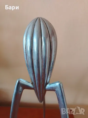 Дизайнерска сокоизстисквачка на Alessi Starck-Италия , снимка 5 - Други ценни предмети - 49965711