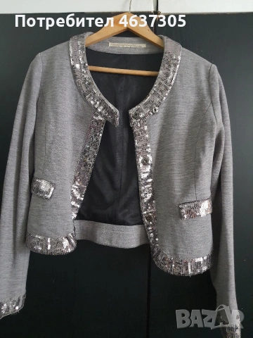 марково сиво сако гарнирано с ламе