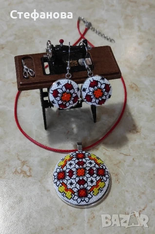 Българска бродерия Шевици, снимка 2 - Декорация за дома - 50613344