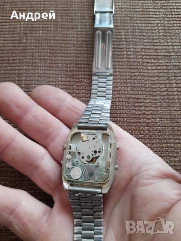 Стар часовник Lui Antimagnetic, снимка 3 - Антикварни и старинни предмети - 52483685