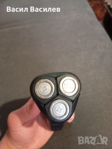 Продавам електрическа самобръсначка PHILIPS 3000, снимка 3 - Електрически самобръсначки - 53291938