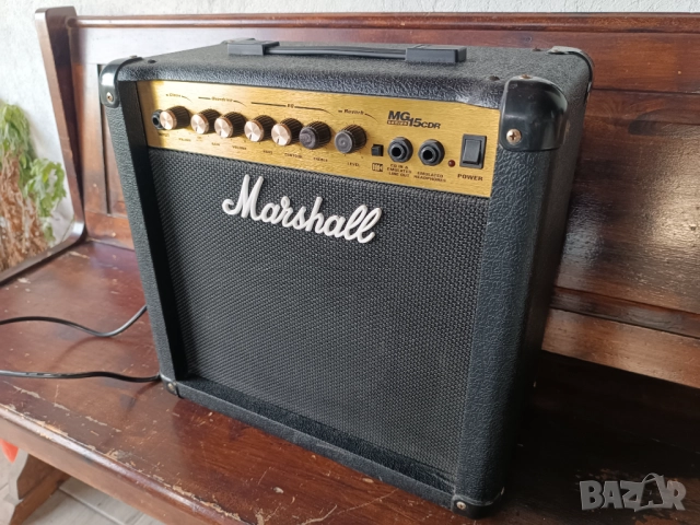 Кубе Marshall... китарен усилвател , снимка 3 - Китари - 52505570