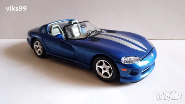 Bburago Dodge Viper RT-10 - Made in Italy 1:24, снимка 6 - Колекции - 47889461