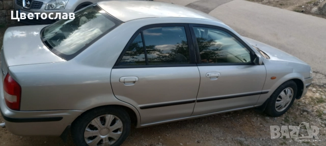 Mazda 323, снимка 3 - Автомобили и джипове - 51702467