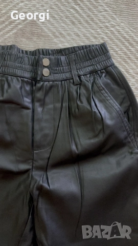 Кожен панталон Bershka, снимка 4 - Панталони - 51576688