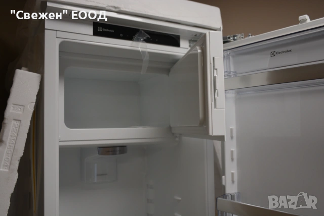 Хладилник за вграждане 177 см Electrolux IK3026SAR, снимка 6 - Хладилници - 53333871