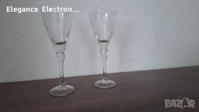 2бр стъклени чаши за Шампанско. 15см