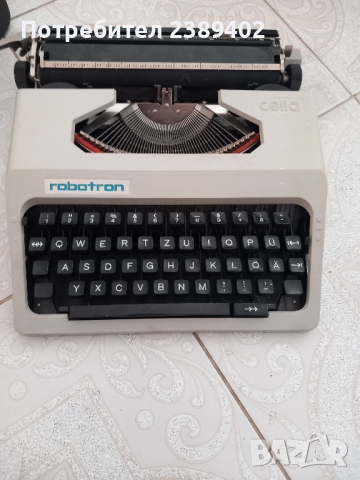 Ретро Немска пишеща машина robotron cella s1001, снимка 1 - Антикварни и старинни предмети - 45050442