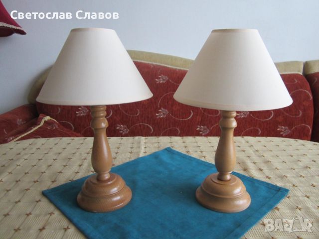 Малки настолни лампички със стойки от стругован бук, снимка 1 - Настолни лампи - 46041549